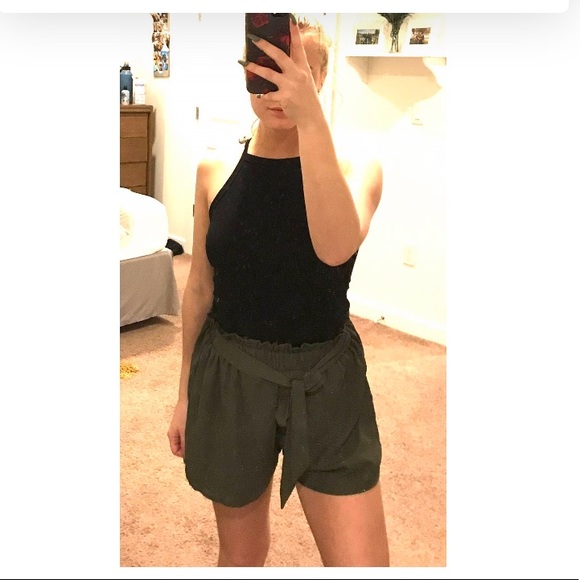 Shein shorts - Picture 2 of 5